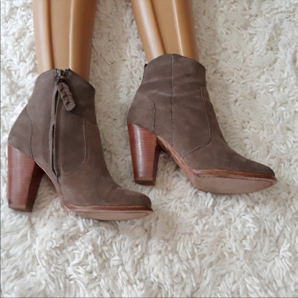 Joie Dalton Suede ankle bootie - Picture 2 of 7